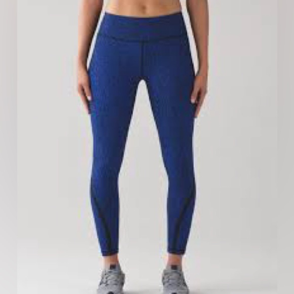 Lululemon On Track Tight Circuit Cerulean Blue/Black Size 4  25”
